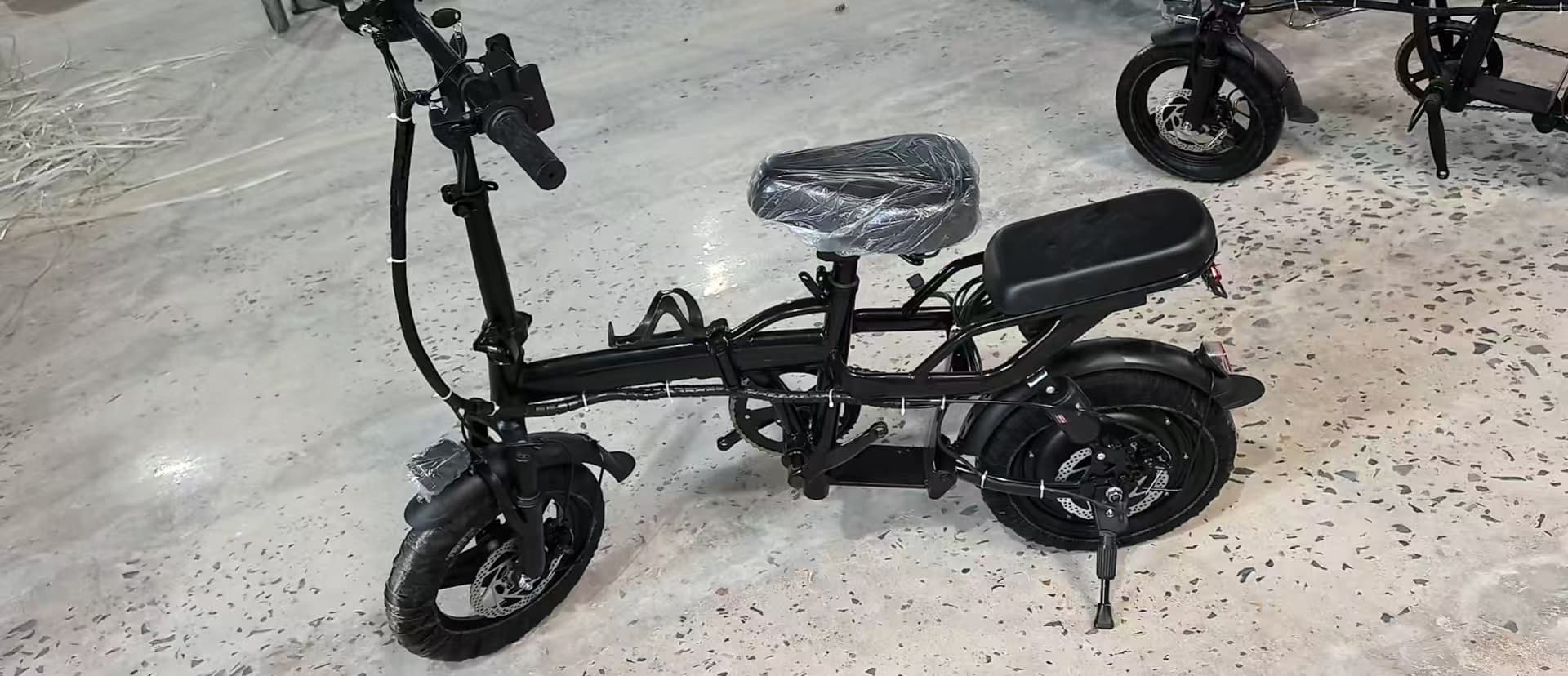 HISPEED Fold Mini — Dobrável, Dobra em segundos, bateria removível e configuração sob medida para o seu bolso.