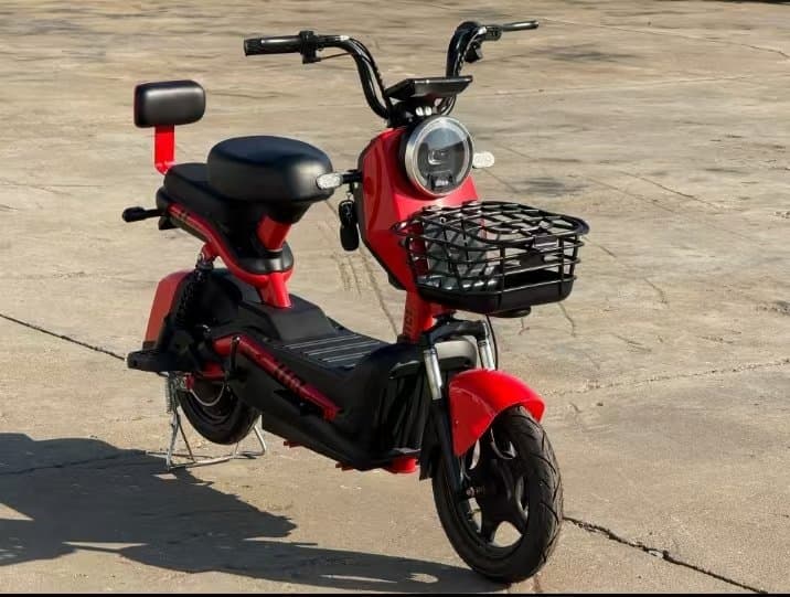 HISPEED Urban C9 — Urbana, Linhas robustas, cesto dianteiro reforçado e mecânica de 500W para o trabalho diário.